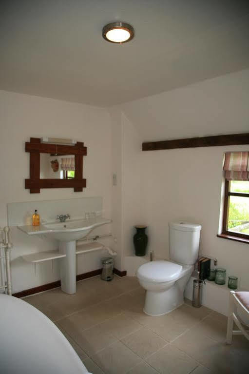 Bed and Breakfast Bishopsdale Oast Ашфорд Экстерьер фото